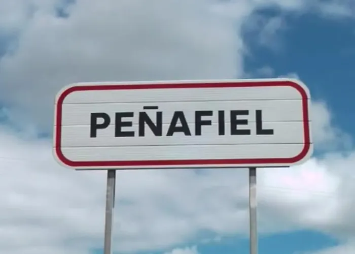 Rural Pueblo De La Ribera