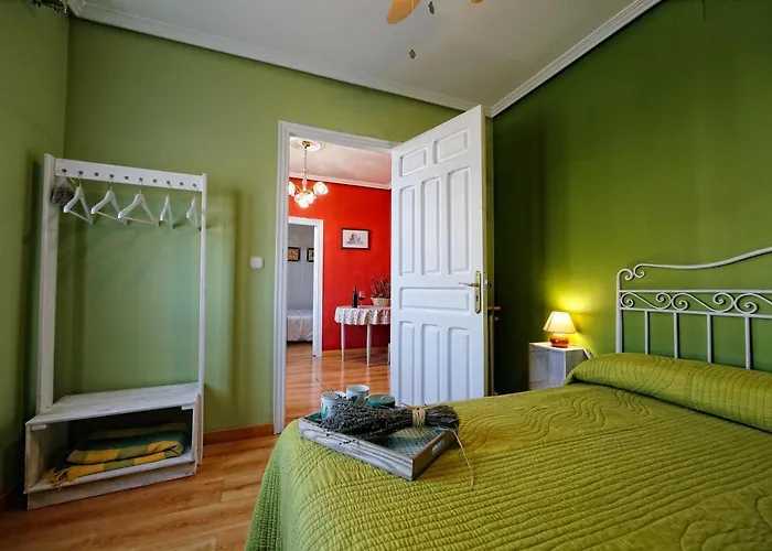 Rural Pueblo De La Ribera Feriehus *